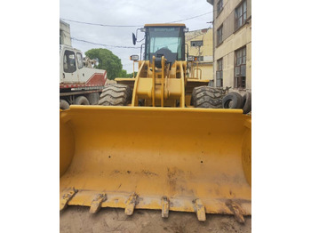 Gumikerekes homlokrakodó Caterpillar 950 H: 3 kép.