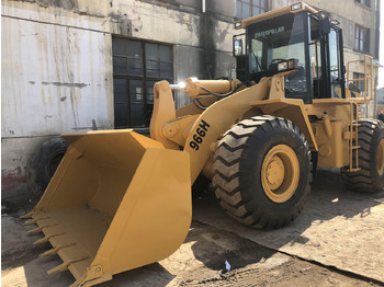 Gumikerekes homlokrakodó CATERPILLAR 966H