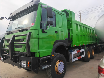 Billenőplatós teherautó SINOTRUK HOWO