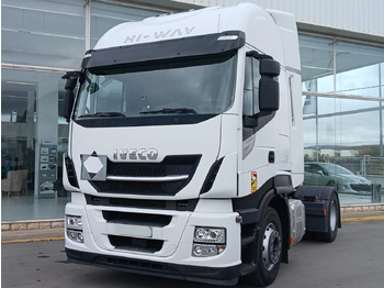 Nyergesvontató IVECO