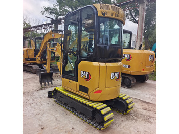 Minikotró CATERPILLAR 302