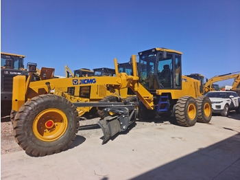 Gréder XCMG GR1803