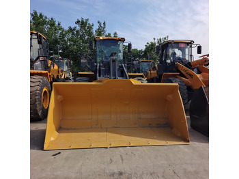 Gumikerekes homlokrakodó XCMG LW600FV