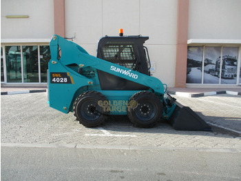 Új Mini homlokrakodó SUNWARD SWL4028 Skid Steer: 5 kép.
