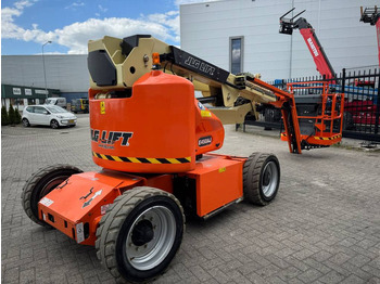 Személyemelő JLG E 450 AJ: 3 kép.