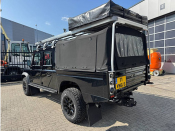 Autó Land Rover Defender: 2 kép.