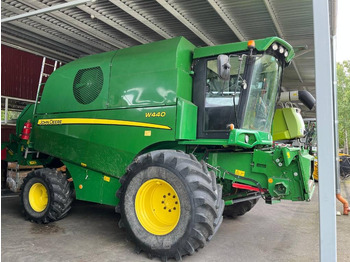 Kombájn JOHN DEERE W440