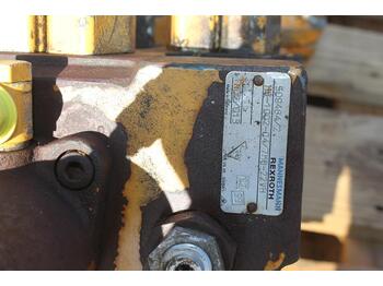 Hidraulikus szelep - Építőipari gépek Liebherr A 922 LIT: 4 kép.