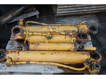 Hidraulikus henger LIEBHERR