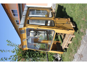 Fülke LIEBHERR