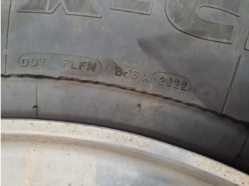 Komplett kerék - Daru Grove Wheel 445/95R25 12 9 2p alu: 3 kép.