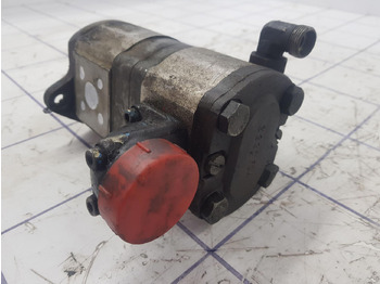 Hidraulikus szivattyú - Autódaru Liebherr LTM 1070 dual gear pump: 2 kép.