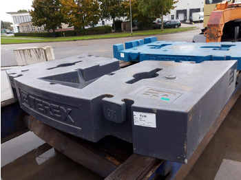 Ellensúly - Autódaru Terex Terex explorer 5600 counterweight 9,7 ton: 2 kép. Ellensúly - Autódaru Terex Terex explorer 5600 counterweight 9,7 ton: 2 kép.