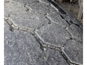 Horgos rakodó teherautó Mercedes Actros 3346: 4 kép. Horgos rakodó teherautó Mercedes Actros 3346: 4 kép.