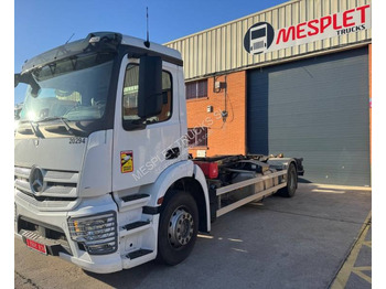 Horgos rakodó teherautó MERCEDES-BENZ Antos 1843