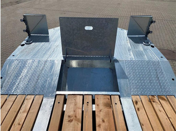 Pótkocsi mélybölcsős Hangler DTS 300 3 akslet med ramper: 3 kép.