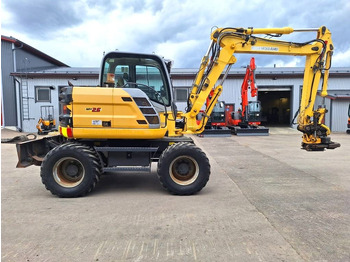 Gumikerekes kotró New Holland MYYTY! SOLD! MH2.6 ENGCON PIHDEILLÄ: 5 kép.