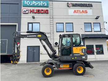 Gumikerekes kotró VOLVO EW60E