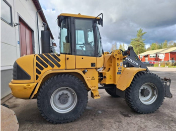 Gumikerekes homlokrakodó Volvo L45B TPS RASVARI, YM.: 3 kép.