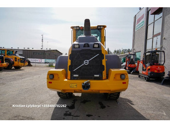 Gumikerekes homlokrakodó Volvo L70H STAGE V: 4 kép.