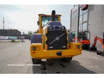 Gumikerekes homlokrakodó Volvo L70H STAGE V: 3 kép.