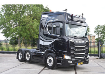 Nyergesvontató SCANIA R 520