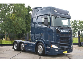 Nyergesvontató SCANIA S 520