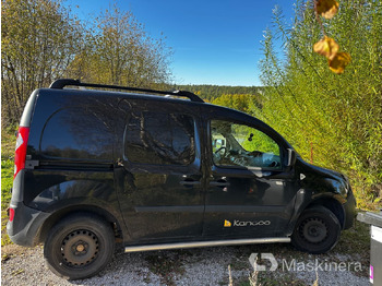 Kis furgon Skåpbil Renault Kangoo: 5 kép. Kis furgon Skåpbil Renault Kangoo: 5 kép.