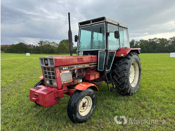 Traktor INTERNATIONAL