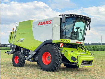 Claas Lexion 660 + claas vario 750  lízing Claas Lexion 660 + claas vario 750: 1 kép.