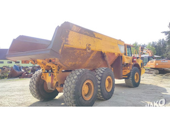 Dömper Volvo A30D: 5 kép.