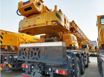 Terepjáró autódaru XCMG Official Used Electric Truck Crane XCA60-EV 60 Ton Electric Mobile Crane Price: 2 kép.