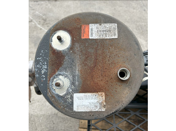 Hátsó tengely DAF COMPLETE STEERING AXLE DAF XF 106 480: 3 kép. Hátsó tengely DAF COMPLETE STEERING AXLE DAF XF 106 480: 3 kép.