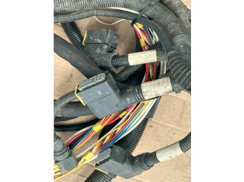 Kábel/ Kábelkorbácso DAF XF 106 TRAILER SOCKET ELECTRICAL HARNESS: 2 kép.