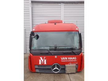 Fülke MERCEDES-BENZ Actros