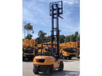 Dízel targonca TOYOTA