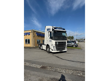 Nyergesvontató VOLVO FH 500