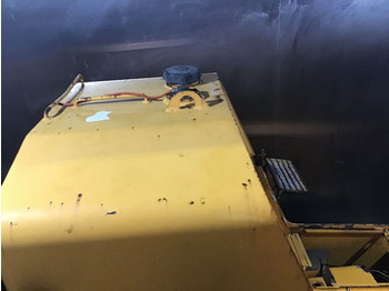 Alkatrész Liebherr Fuel Tank: 4 kép.