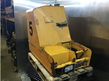 Alkatrész Liebherr Fuel Tank: 3 kép.