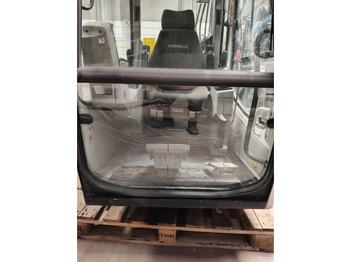 Fülke és belső tér LIEBHERR