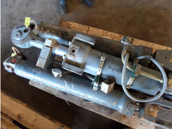 Hidraulikus henger LIEBHERR