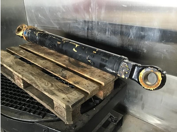 Hidraulikus henger LIEBHERR