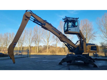 Hulladék kotró Liebherr LH30 M: 2 kép. Hulladék kotró Liebherr LH30 M: 2 kép.