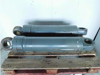 Hidraulikus henger LIEBHERR