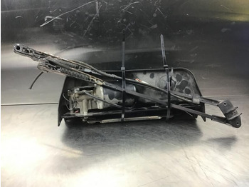 Ablaktörlő LIEBHERR