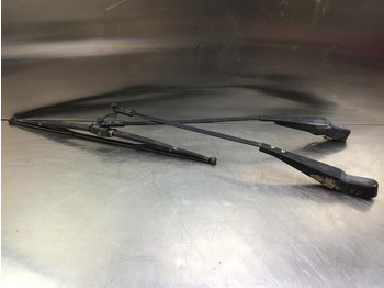 Ablaktörlő LIEBHERR