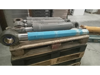 Hidraulikus henger LIEBHERR