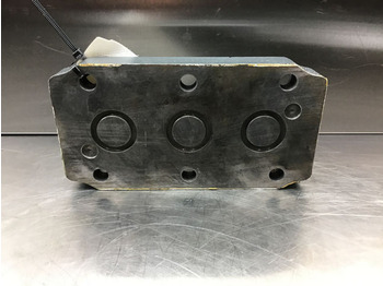 Motor és alkatrészek LIEBHERR