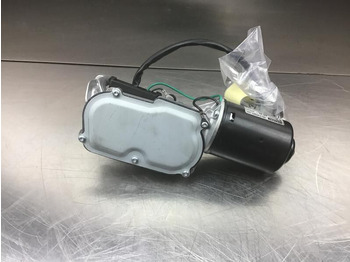 Ablaktörlő LIEBHERR