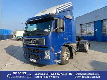 Nyergesvontató VOLVO FM 300
